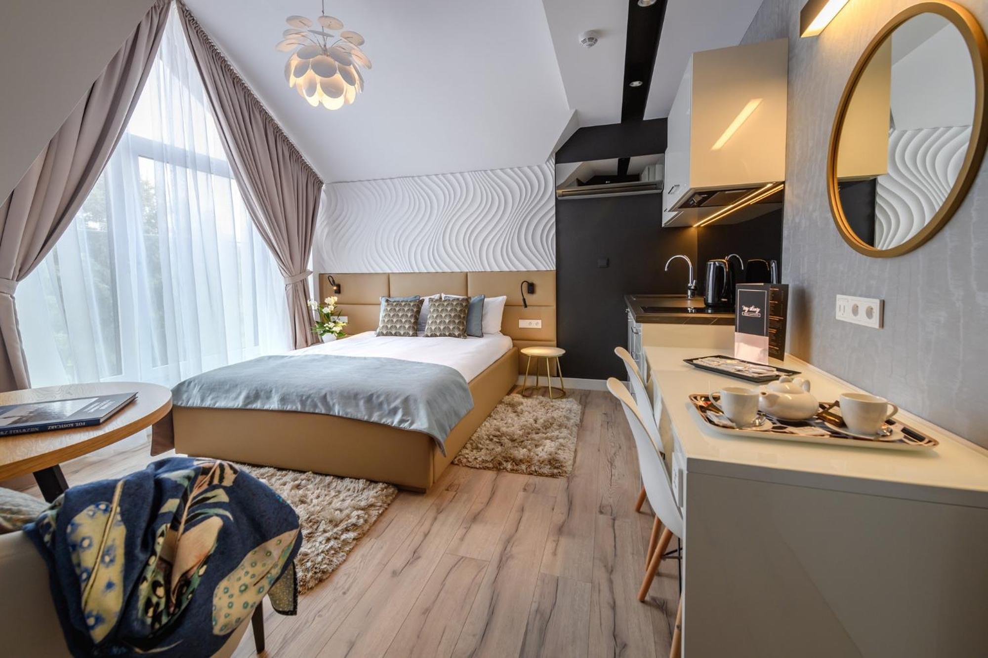 Aparthotel My Story 4*